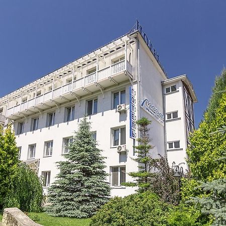 Mariot Medical Center Hotel تريسكافيتس المظهر الخارجي الصورة