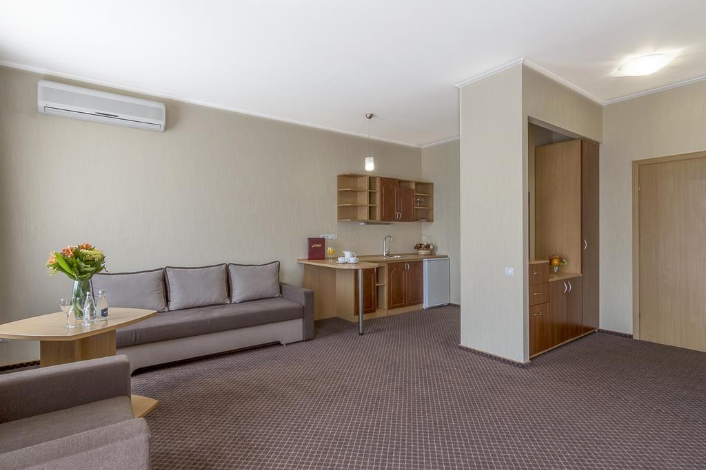 Mariot Medical Center Hotel تريسكافيتس المظهر الخارجي الصورة